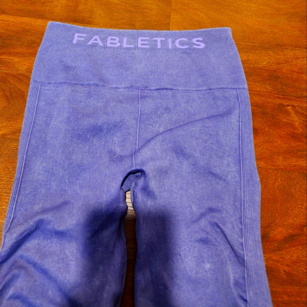New Fabletics  Leggings Athletic Washed Violetta Sync Seamless High-Waisted 7/8 - Picture 3 of 12